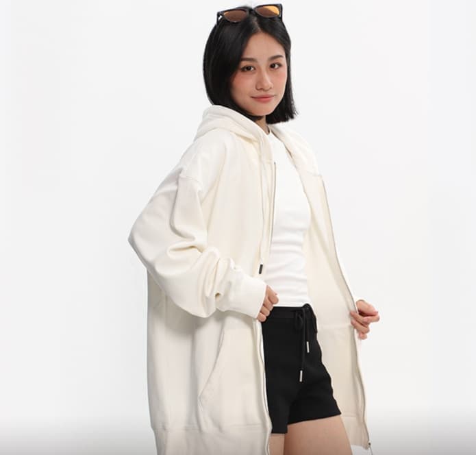 ゆったりシルエットジップパーカー