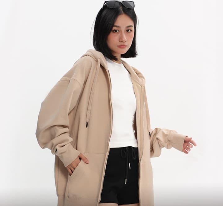 ゆったりシルエットジップパーカー